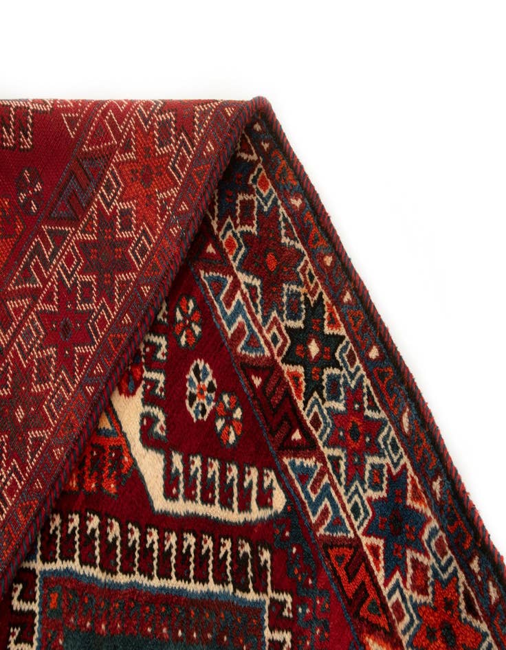 Detail image of 5' 3 x 8' 10 Shiraz Rug