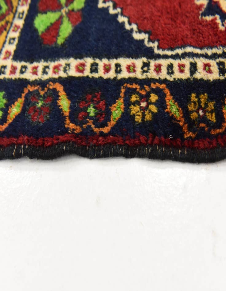 Detail image of 1' 9 x 3' 2 Hand Knotted Shiraz Persian Wool Rug