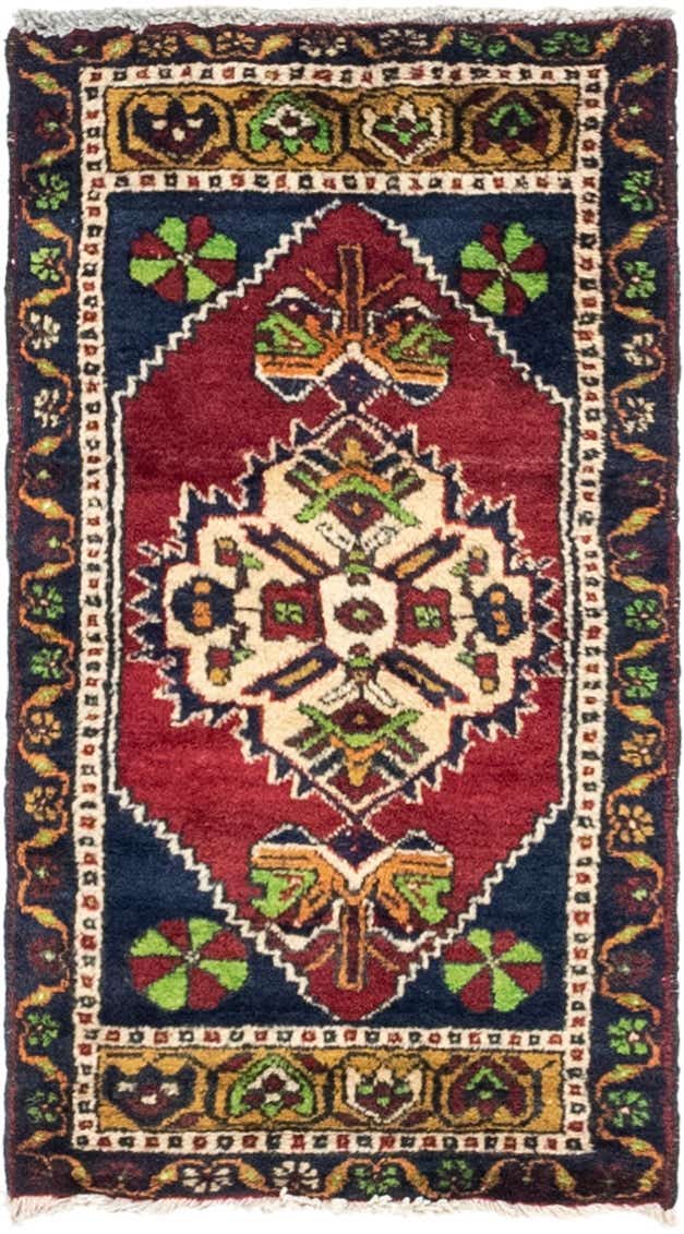 1' 9 x 3' 2 Hand Knotted Shiraz Persian Wool Rug
