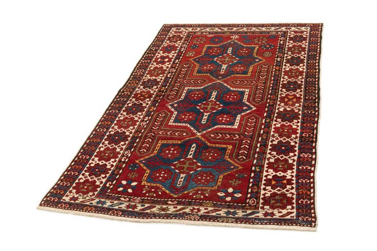 Detail image of 4' x 6' 9 Shirvan Rug