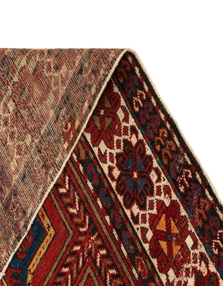 Detail image of 4' x 6' 9 Shirvan Rug