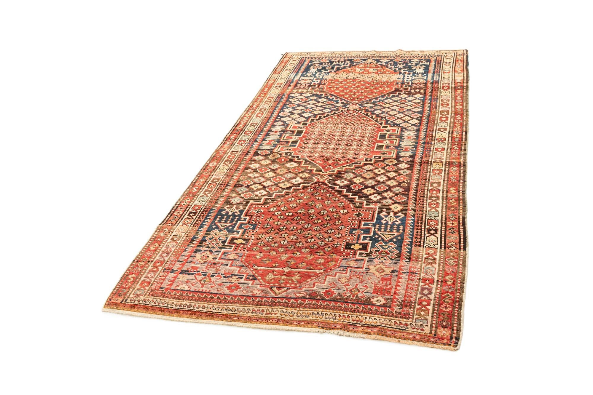 4' 9 x 7' 6 Shirvan Rug