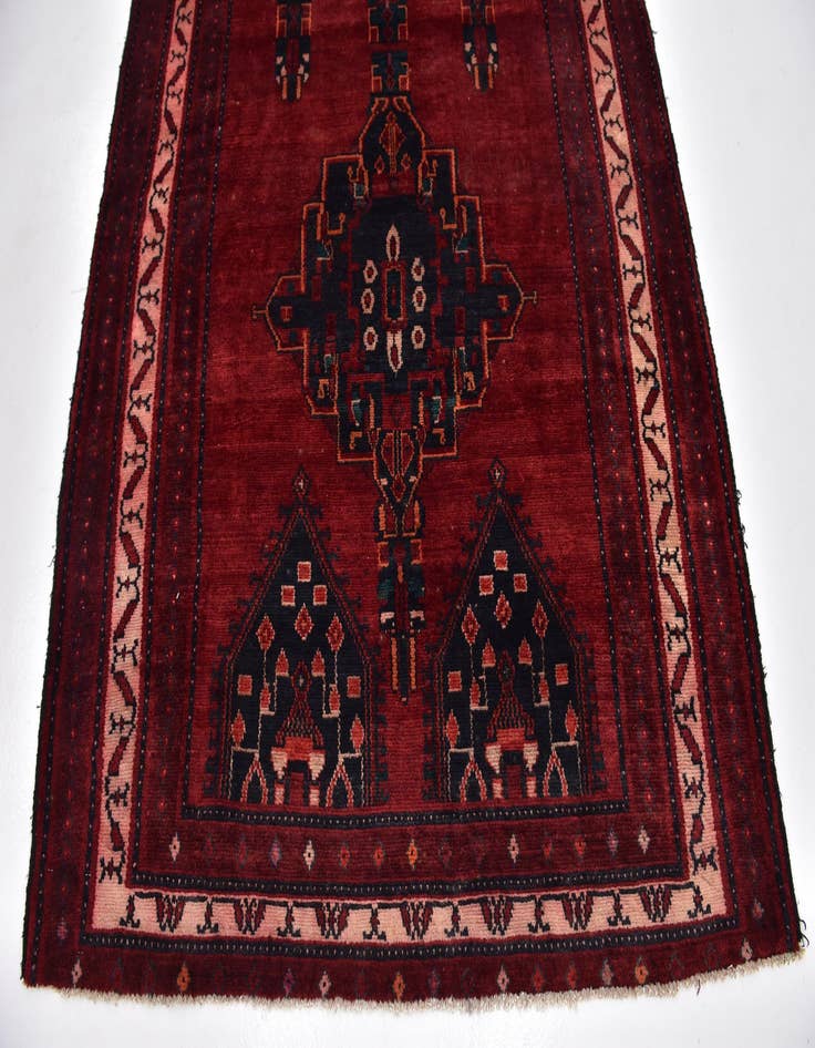 Detail image of 5' 2 x 9' Hand Knotted Sirjan Persian Wool Rug