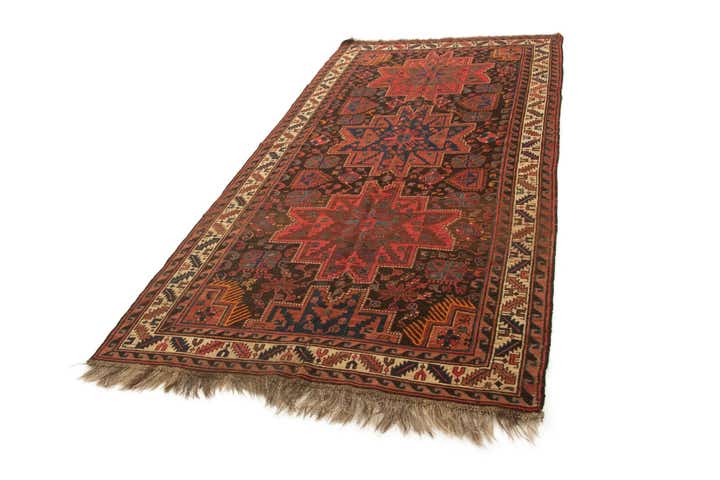4' 7 x 9' 7 Sumak Rug