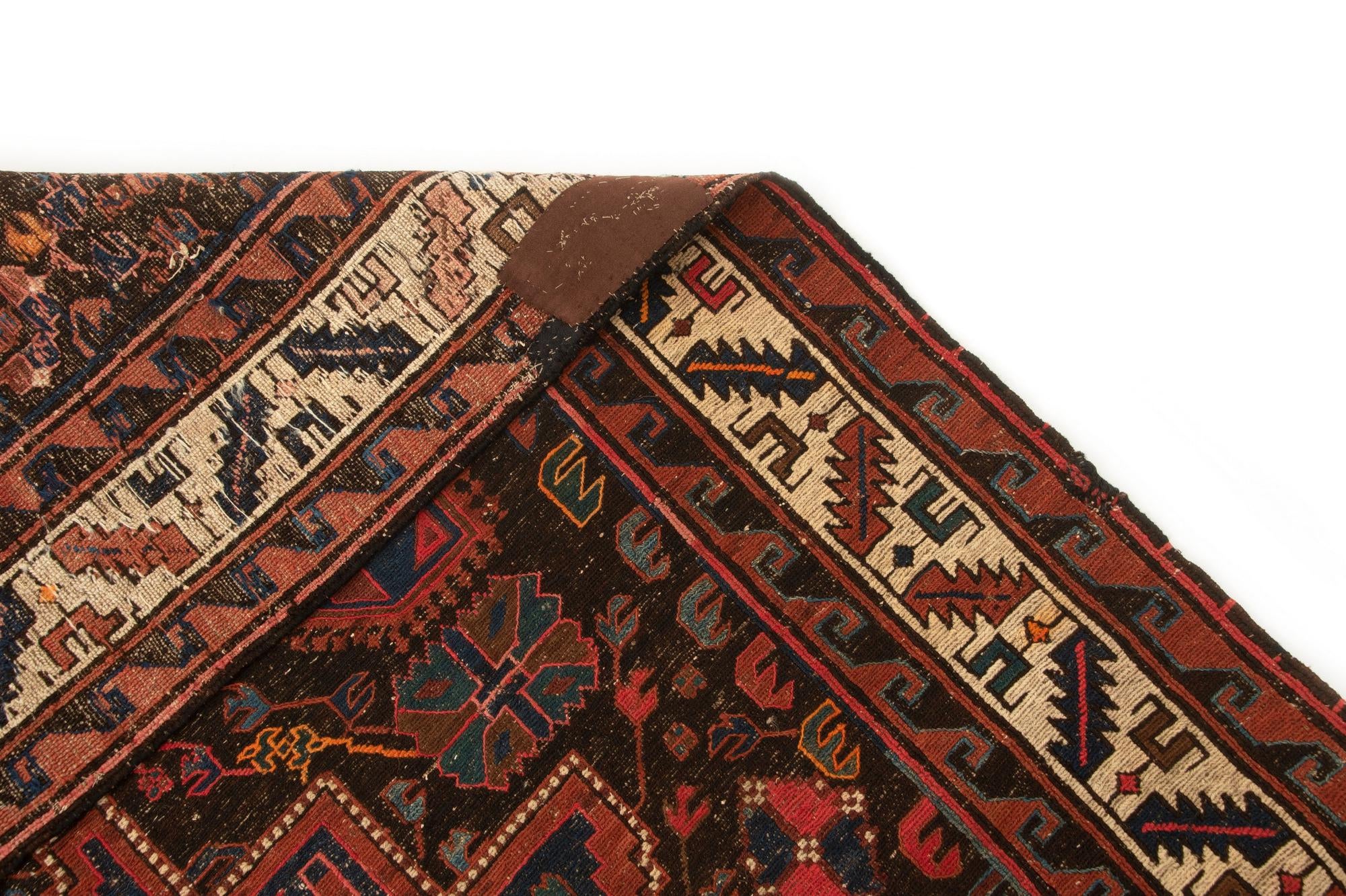 4' 7 x 9' 7 Sumak Rug