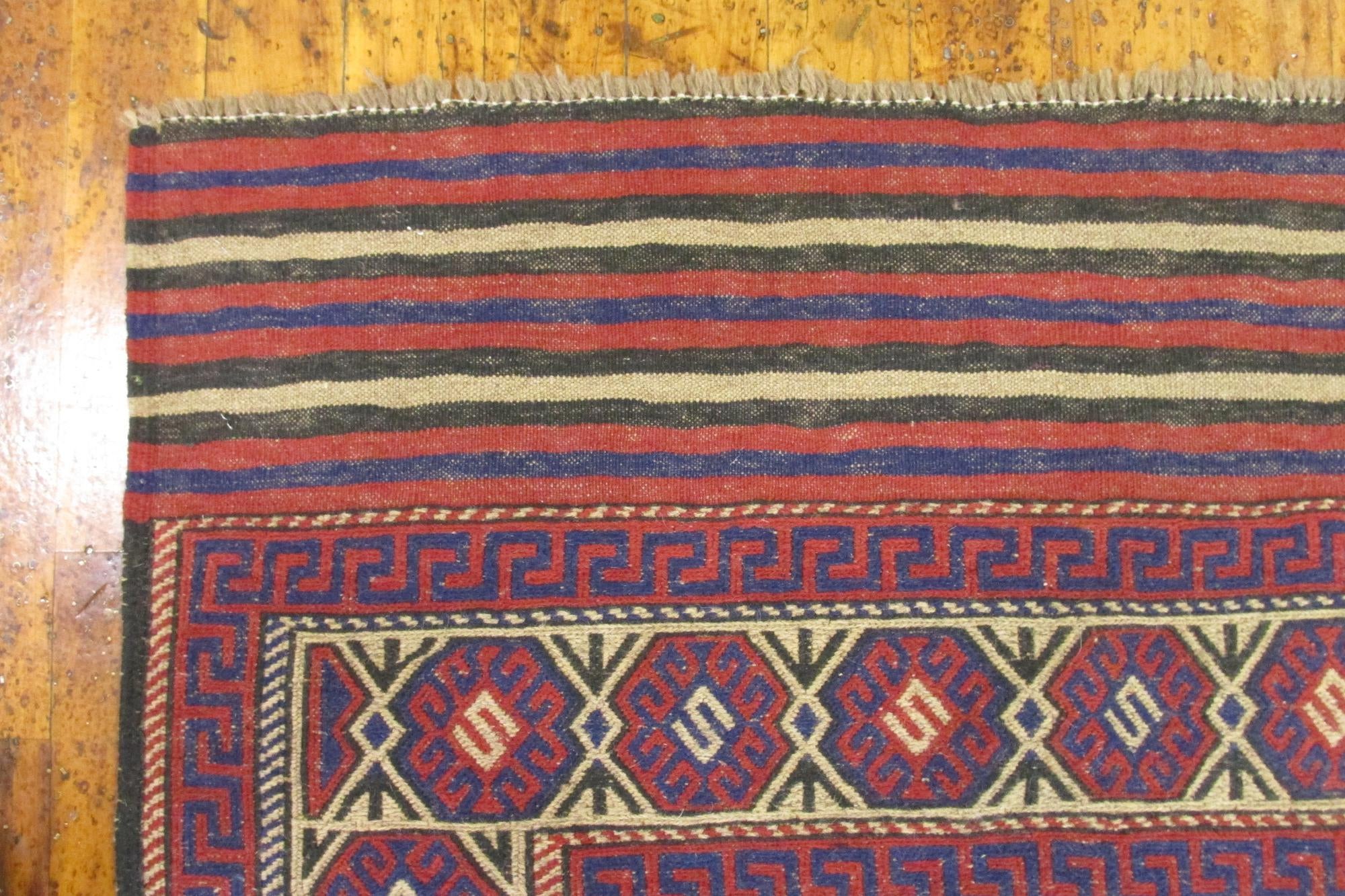 6' 5 x 9' 5 Hand Woven Sumak Wool Rug