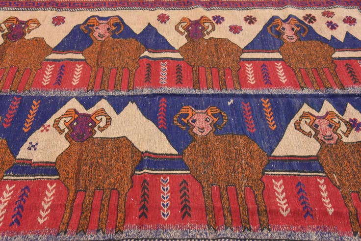 Detail image of 6' 5 x 9' 5 Hand Woven Sumak Wool Rug