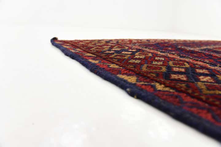 4' 10 x 6' 5 Hand Knotted Sumak Wool Rug