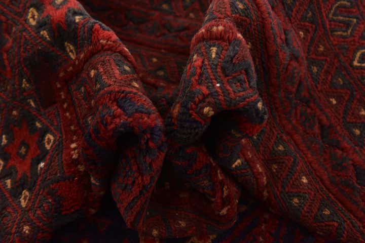 4' 10 x 6' 4 Hand Knotted Sumak Wool Rug