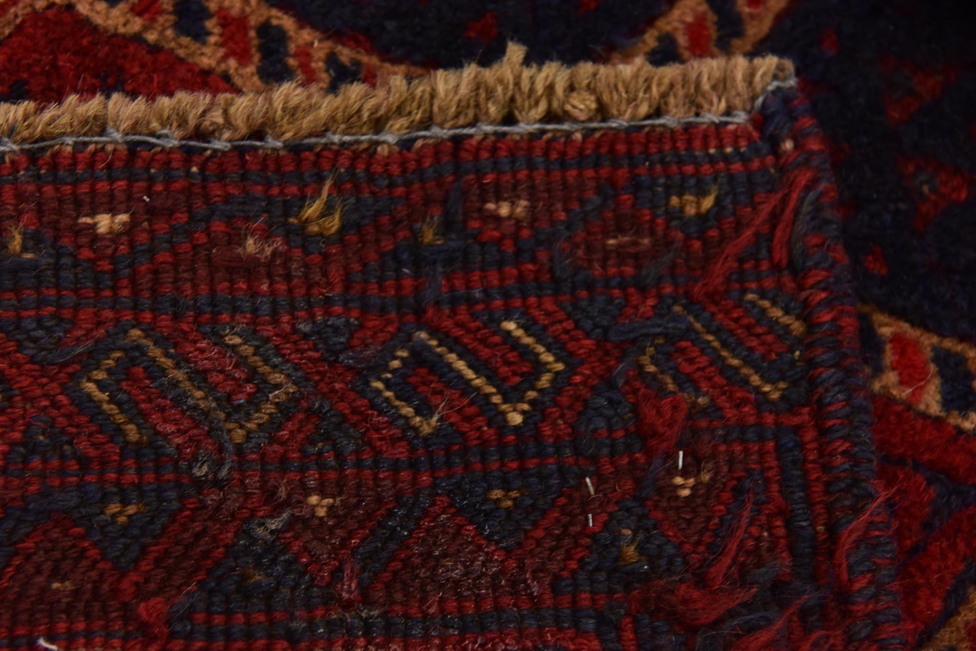 4' 10 x 6' 4 Hand Knotted Sumak Wool Rug