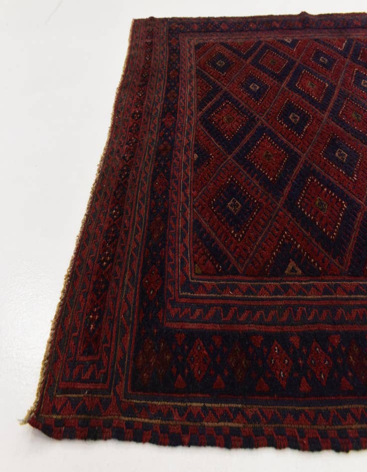 Detail image of 4' 10 x 6' 5 Hand Knotted Sumak Wool Rug