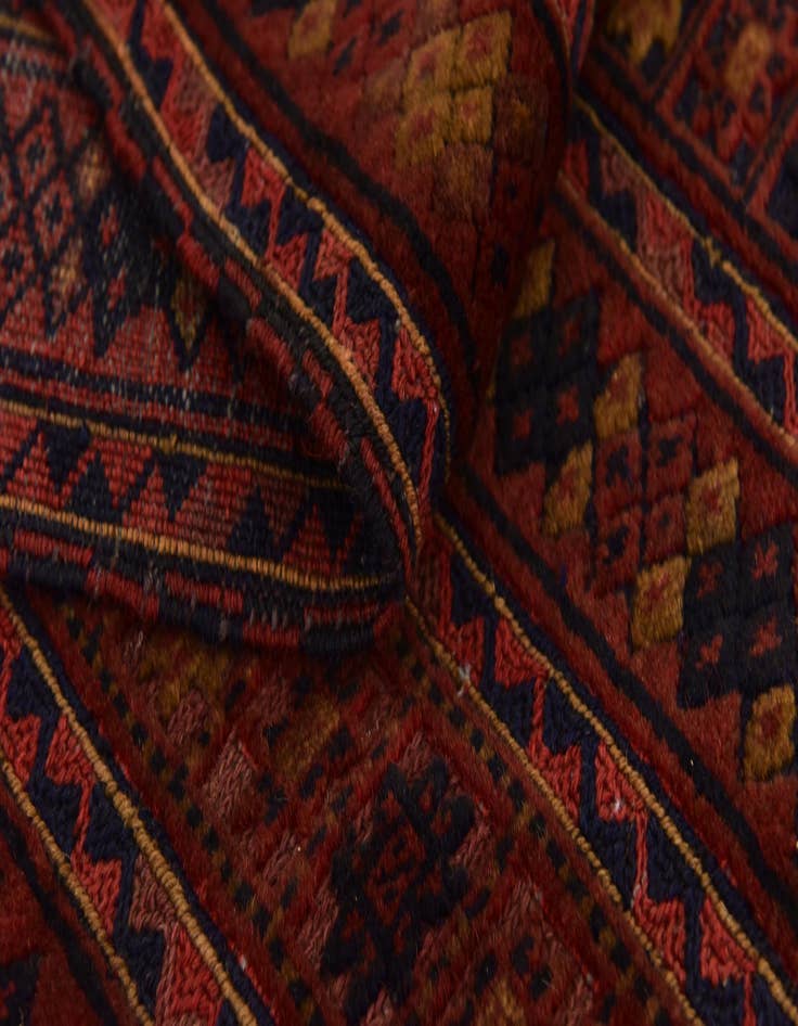 Detail image of 6' 4 x 9' Hand Knotted Sumak Wool Rug