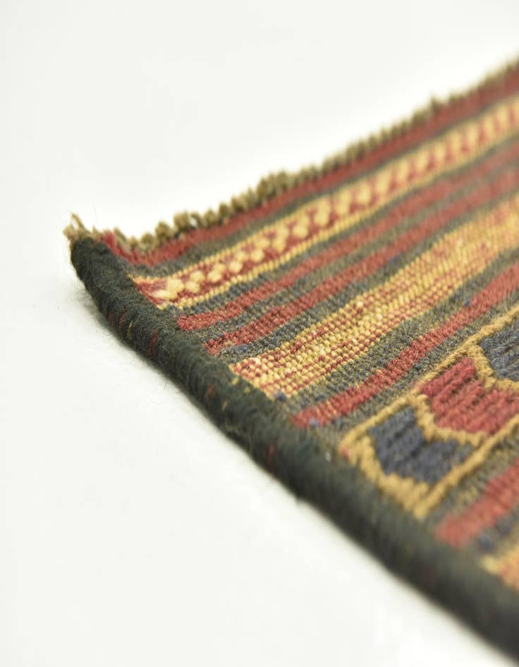 Detail image of 6' 6 x 9' 8  Hand Knotted Sumak Wool Rug