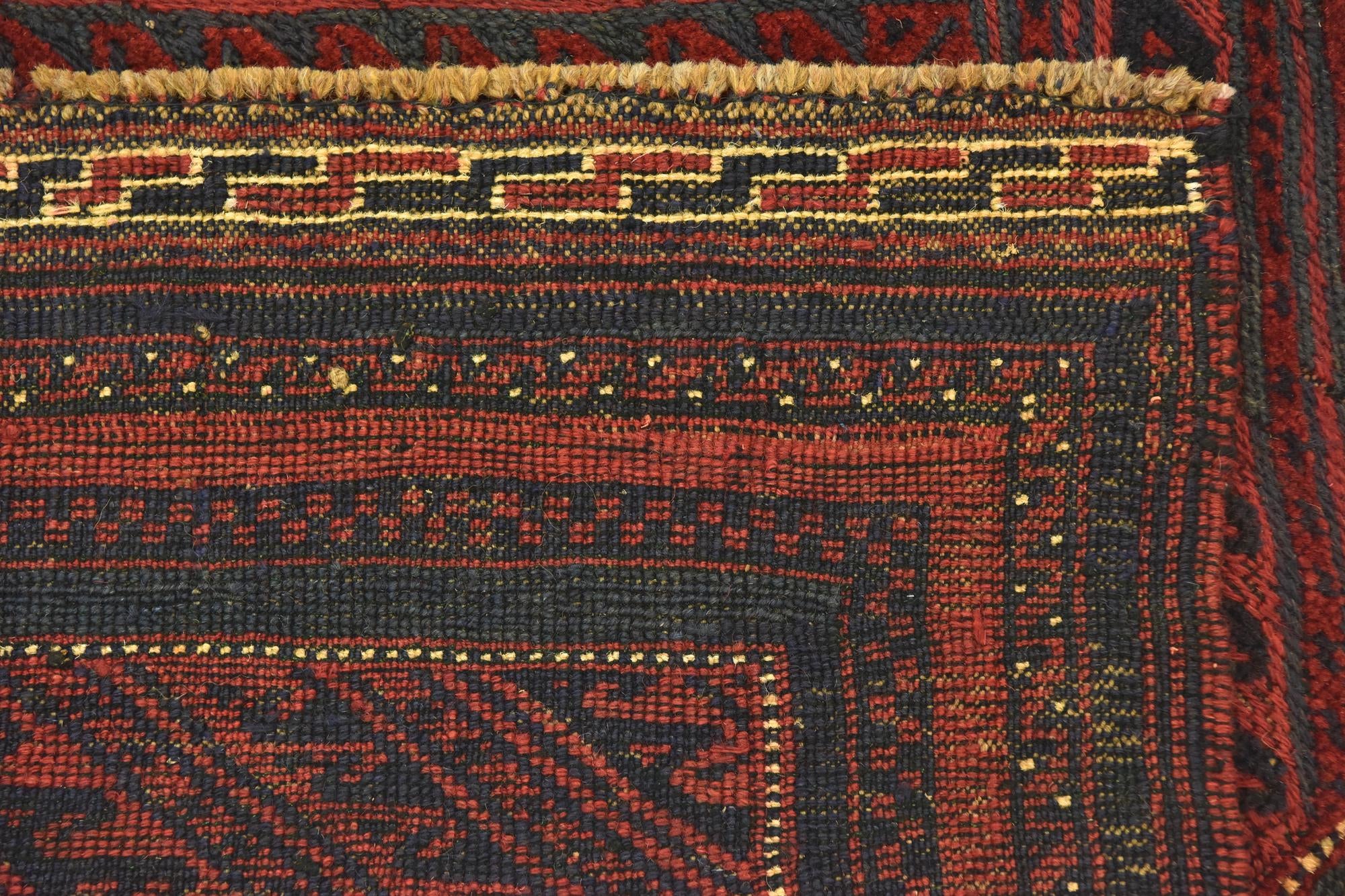 2' 10 x 4' Hand Knotted Sumak Wool Rug