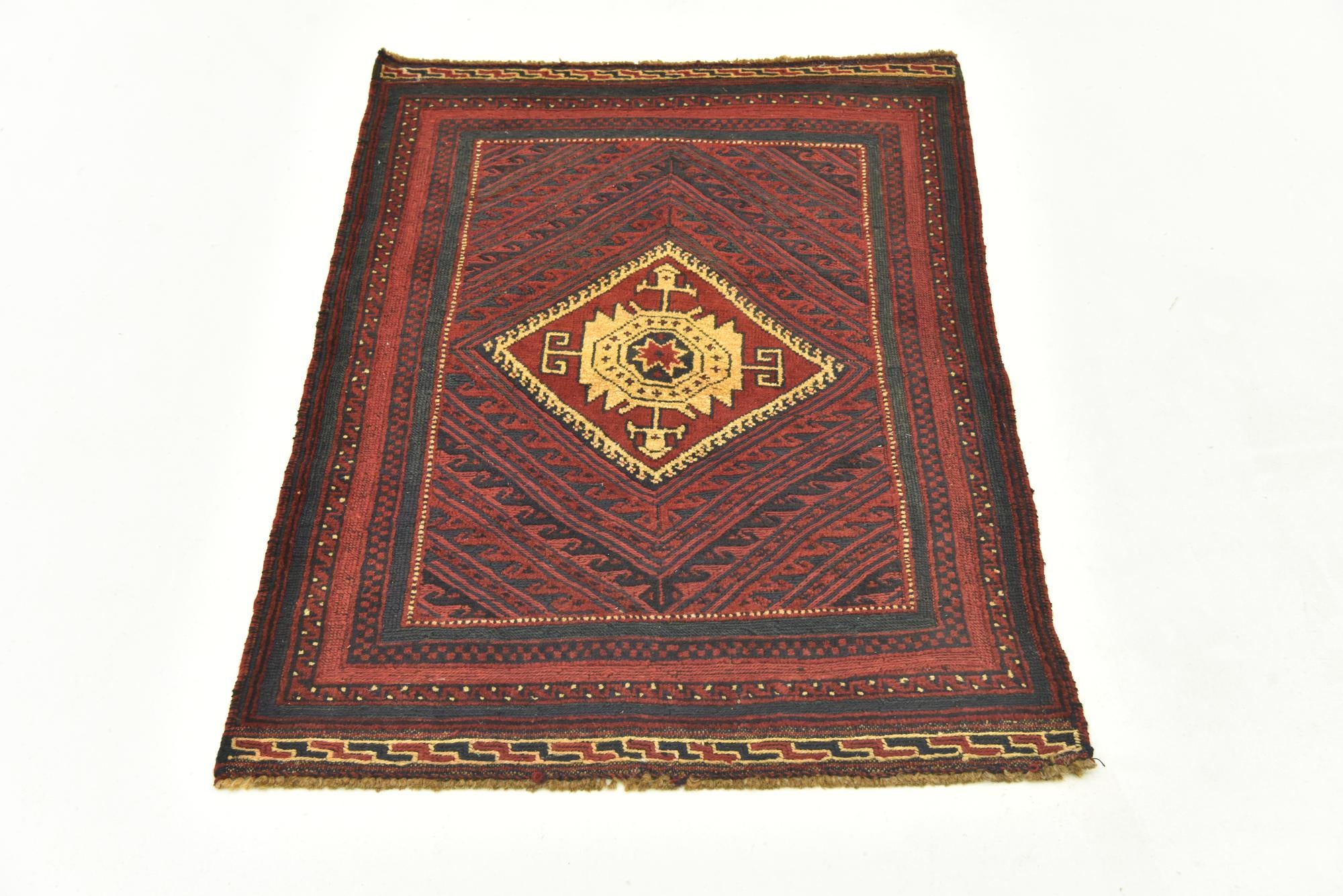 2' 10 x 4' Hand Knotted Sumak Wool Rug