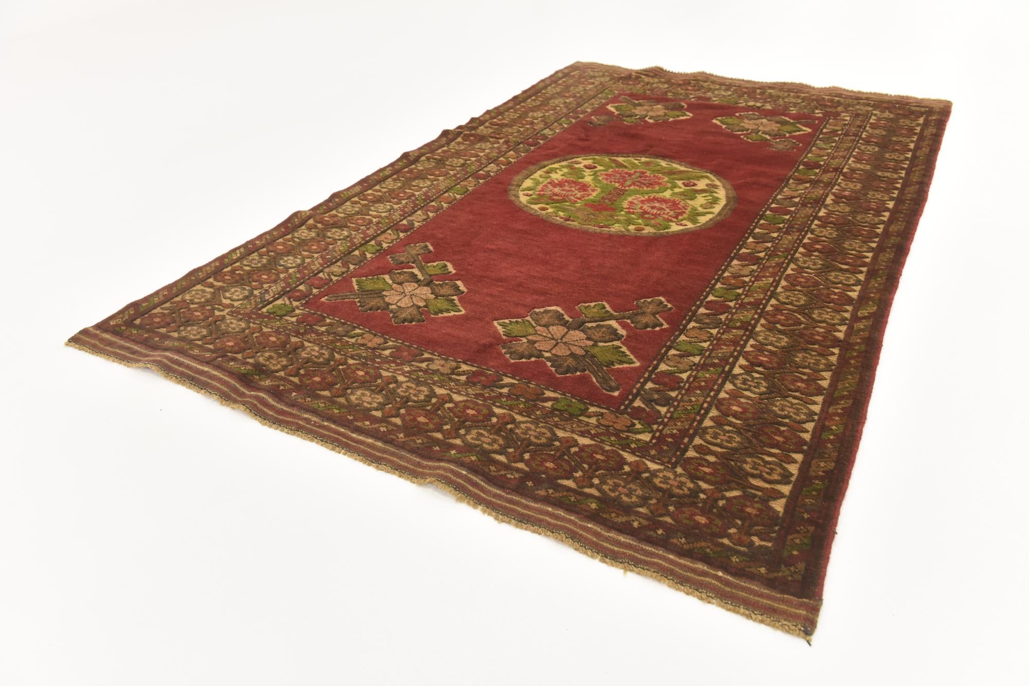 4' 2 x 6' 3 Hand Knotted Sumak Wool Rug