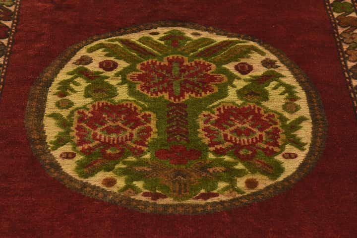 4' 2 x 6' 3 Hand Knotted Sumak Wool Rug