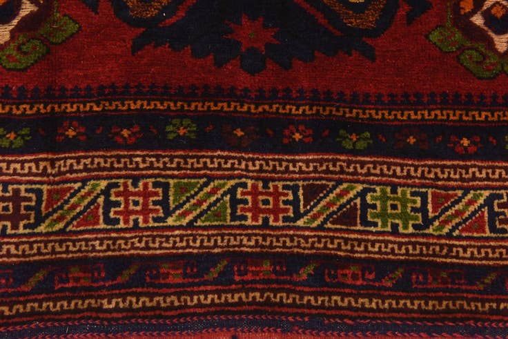 Detail image of 4' 2 x 6' 4 Hand Knotted Sumak Wool Rug