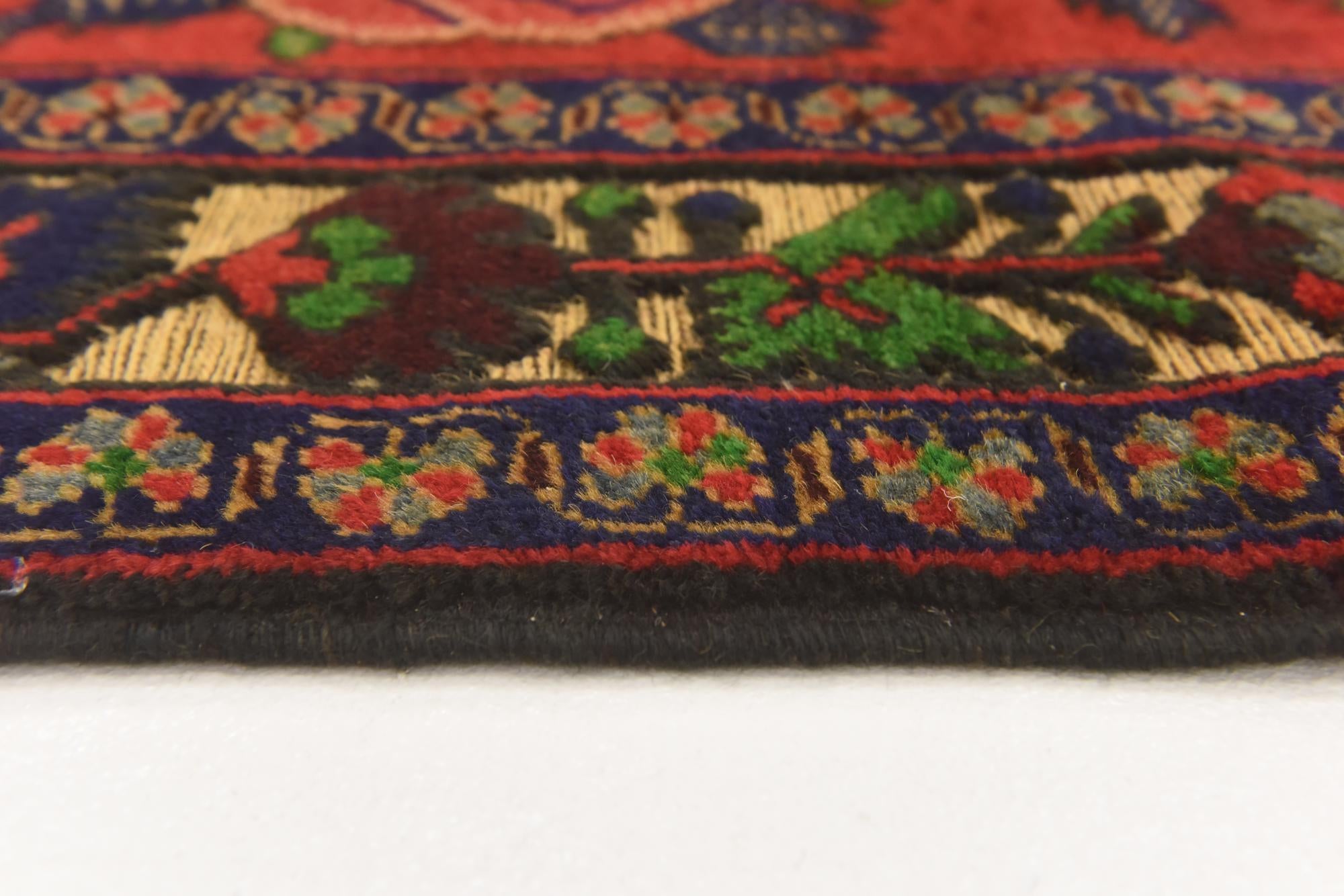 4' 3 x 6' 5 Hand Knotted Sumak Wool Rug