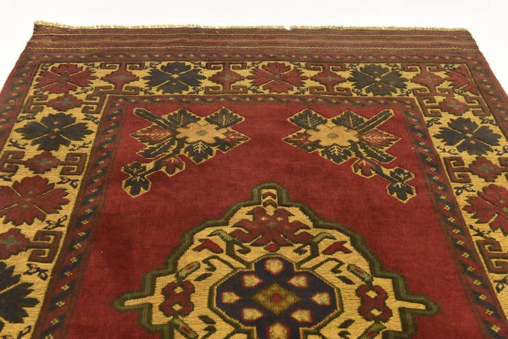 Detail image of 4' 2 x 6' 2 Hand Knotted Sumak Wool Rug
