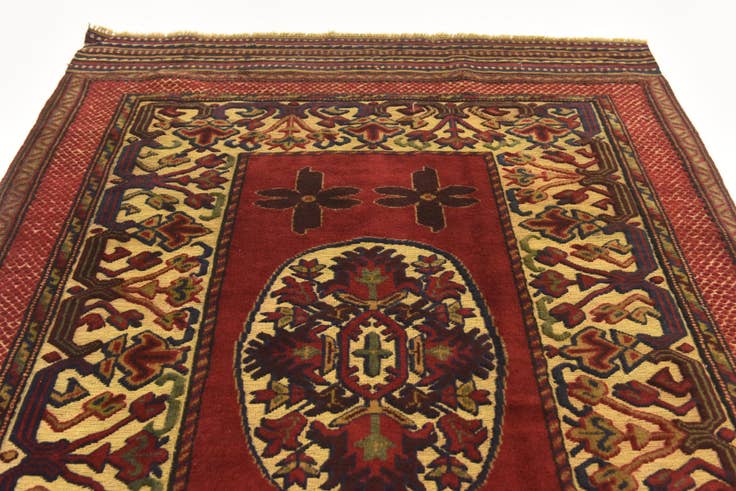 Detail image of 3' 11 x 6' Hand Knotted Sumak Wool Rug