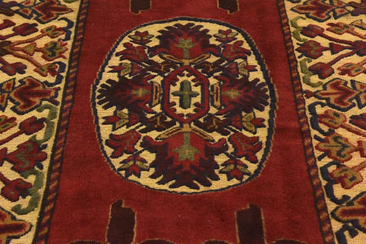 3' 11 x 6' Hand Knotted Sumak Wool Rug