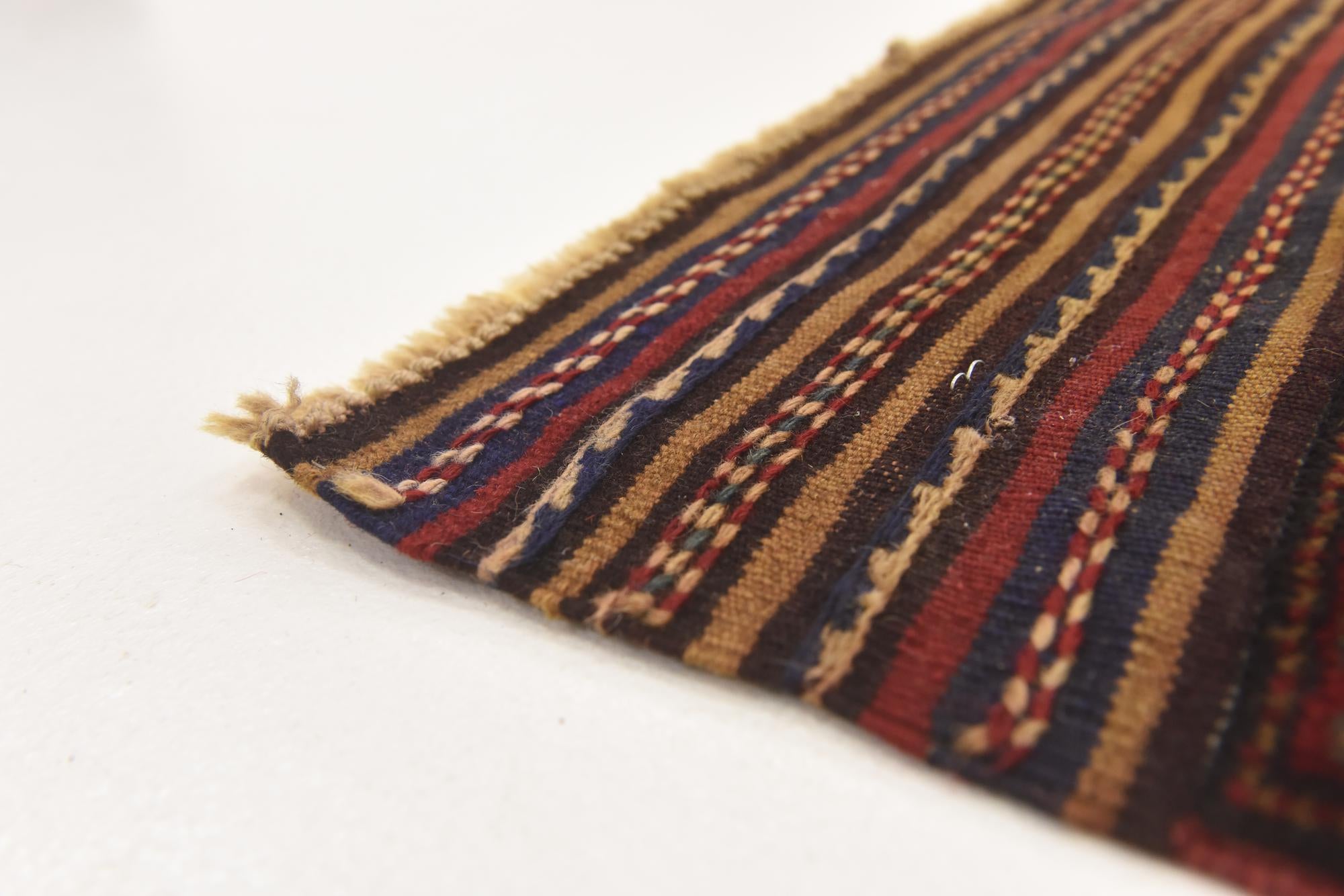 3' 11 x 6' Hand Knotted Sumak Wool Rug