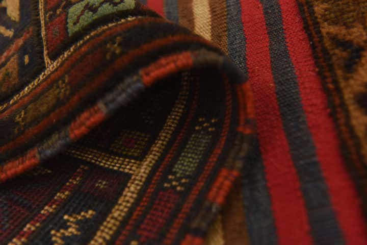 2' 10 x 5' Hand Knotted Sumak Wool Rug