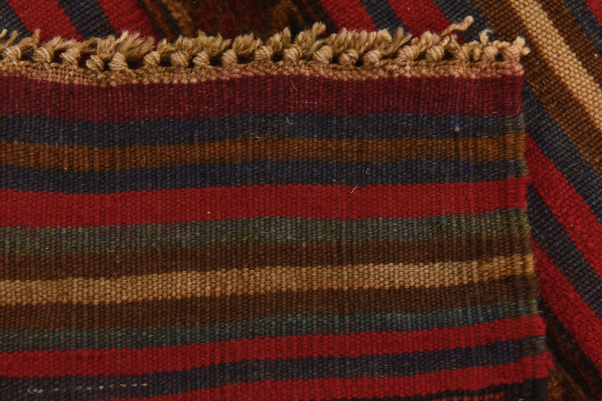 2' 10 x 5' Hand Knotted Sumak Wool Rug