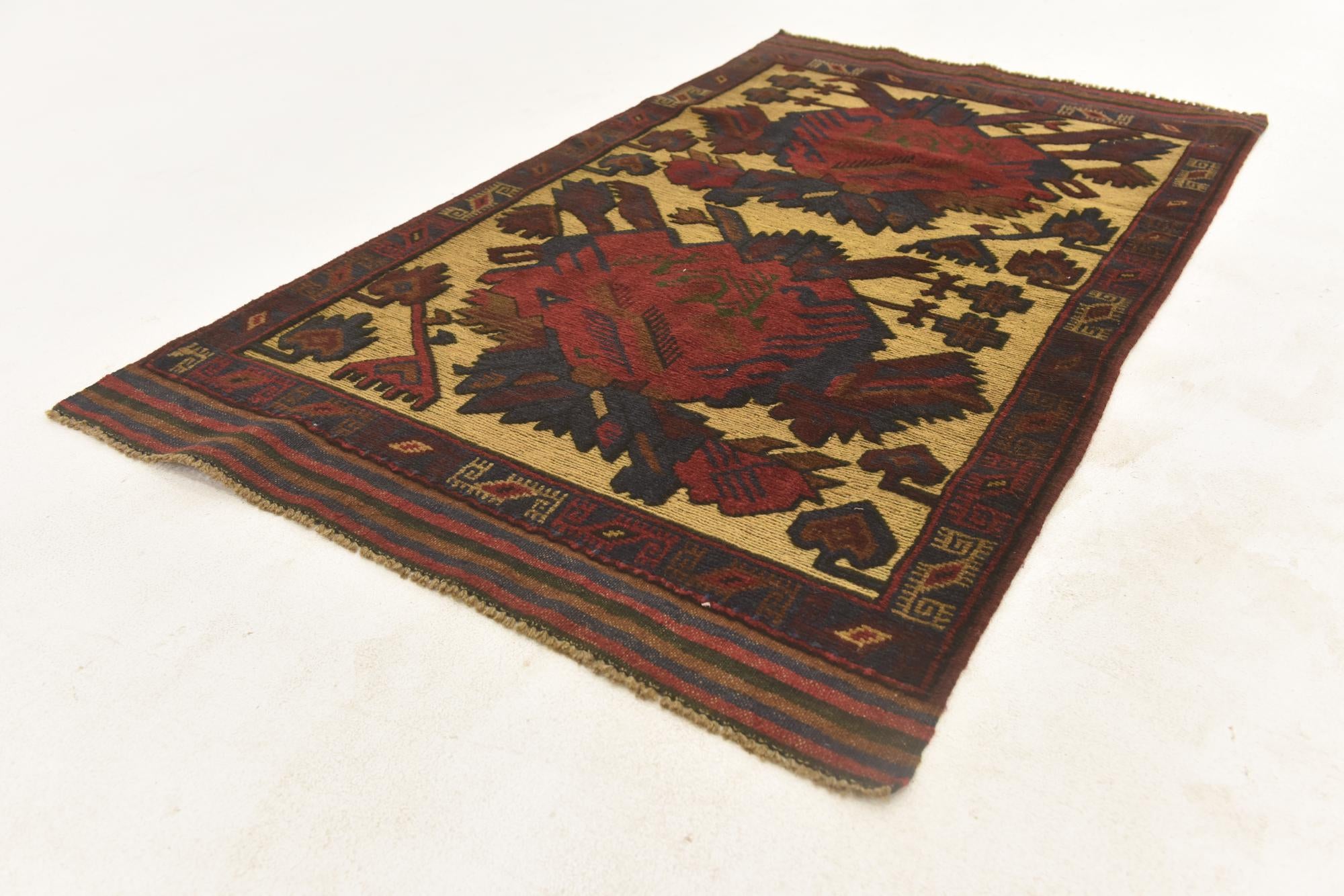 2' 10 x 4' 10 Hand Knotted Sumak Wool Rug