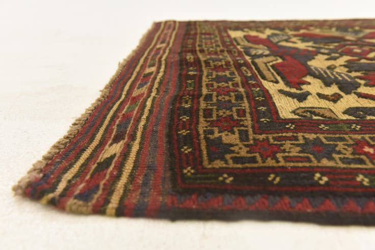 Detail image of 2' 10 x 4' 10 Hand Knotted Sumak Wool Rug