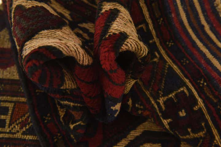 3' x 4' 4 Hand Knotted Sumak Wool Rug