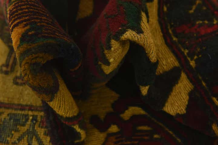 3' x 4' 10 Hand Knotted Sumak Wool Rug