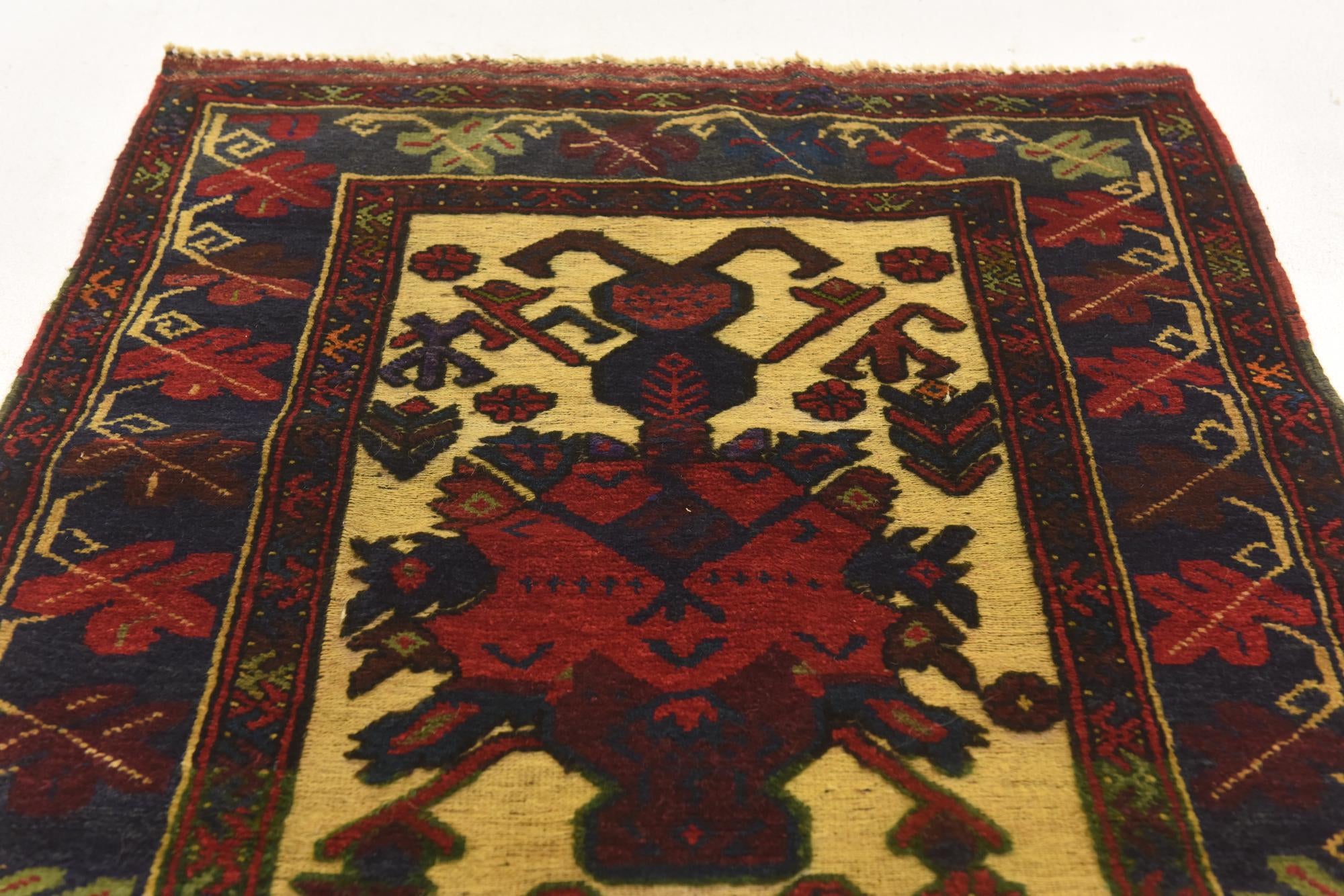2' 9 x 5' Hand Knotted Sumak Wool Rug