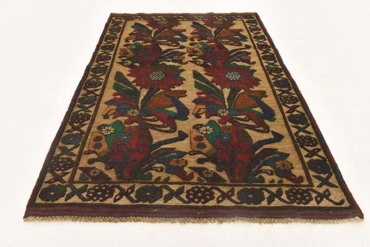 3' x 4' 8 Hand Knotted Sumak Wool Rug