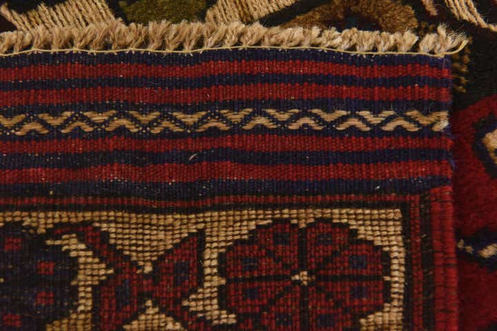2' 10 x 4' 5 Hand Knotted Sumak Wool Rug