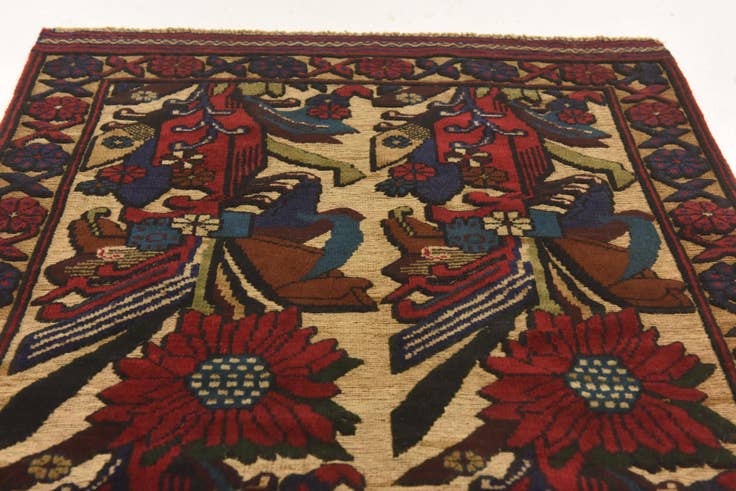 Detail image of 2' 10 x 4' 5 Hand Knotted Sumak Wool Rug