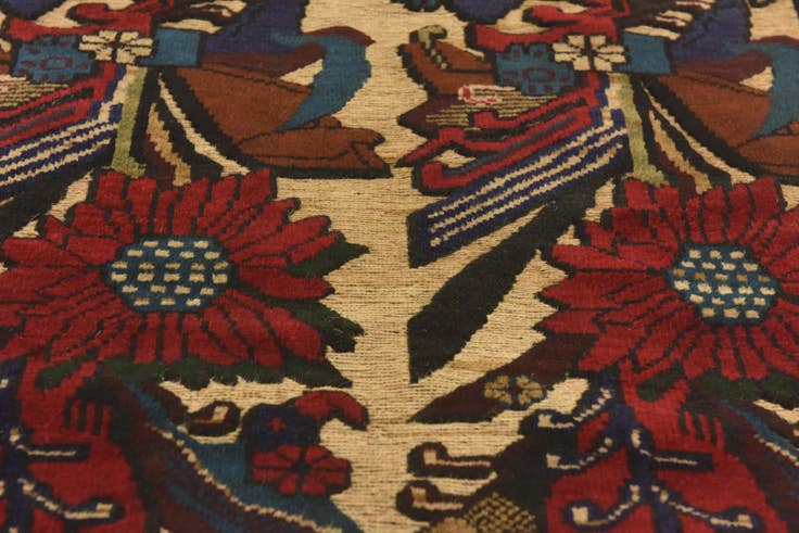 Detail image of 2' 10 x 4' 5 Hand Knotted Sumak Wool Rug