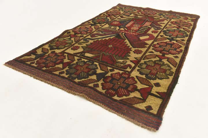 2' 9 x 4' 8 Hand Knotted Sumak Wool Rug