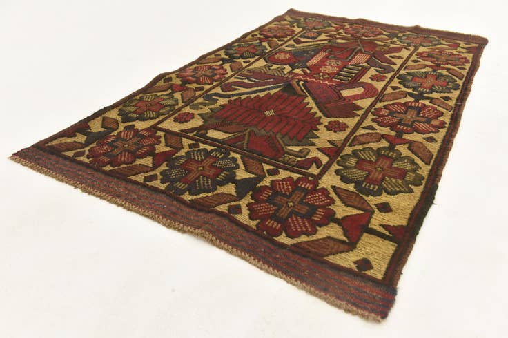 Detail image of 2' 9 x 4' 8 Hand Knotted Sumak Wool Rug