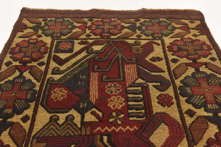 2' 9 x 4' 8 Hand Knotted Sumak Wool Rug