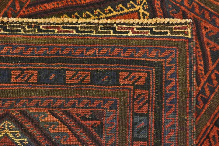 2' 8 x 4' Hand Knotted Sumak Wool Rug