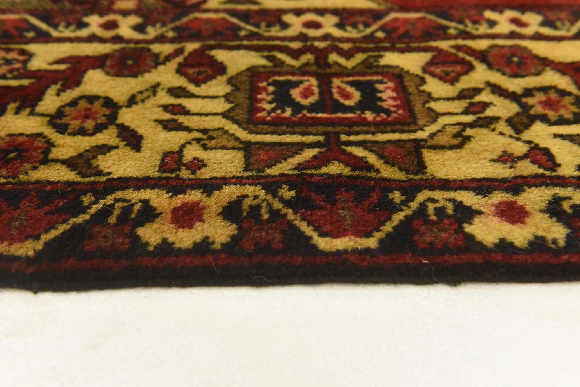 4' 3 x 6' Hand Knotted Sumak Wool Rug