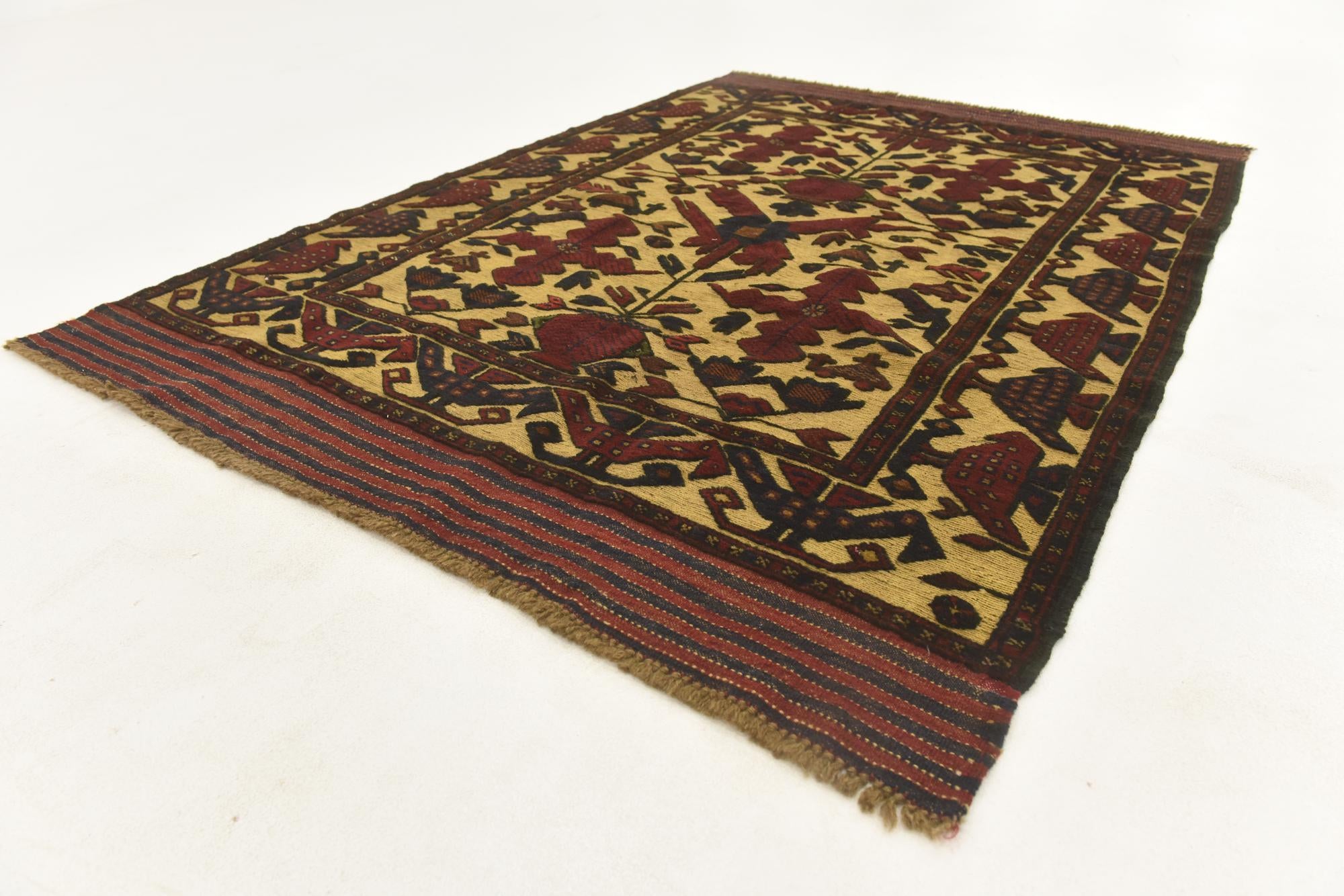 4' 4 x 6' 1 Hand Knotted Sumak Wool Rug