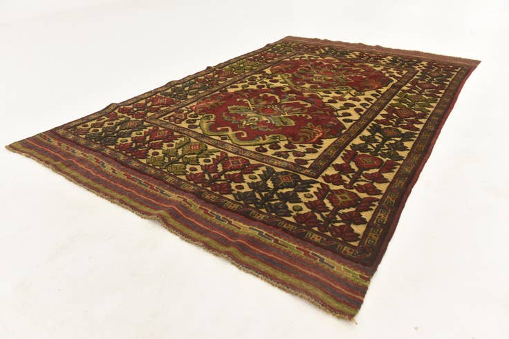 Detail image of 4' 1 x 6' 5 Hand Knotted Sumak Wool Rug