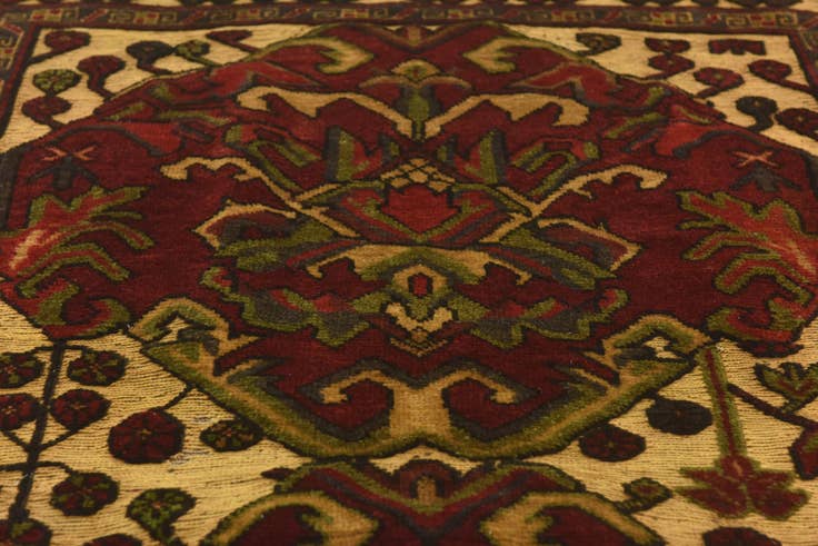 Detail image of 4' 1 x 6' 5 Hand Knotted Sumak Wool Rug
