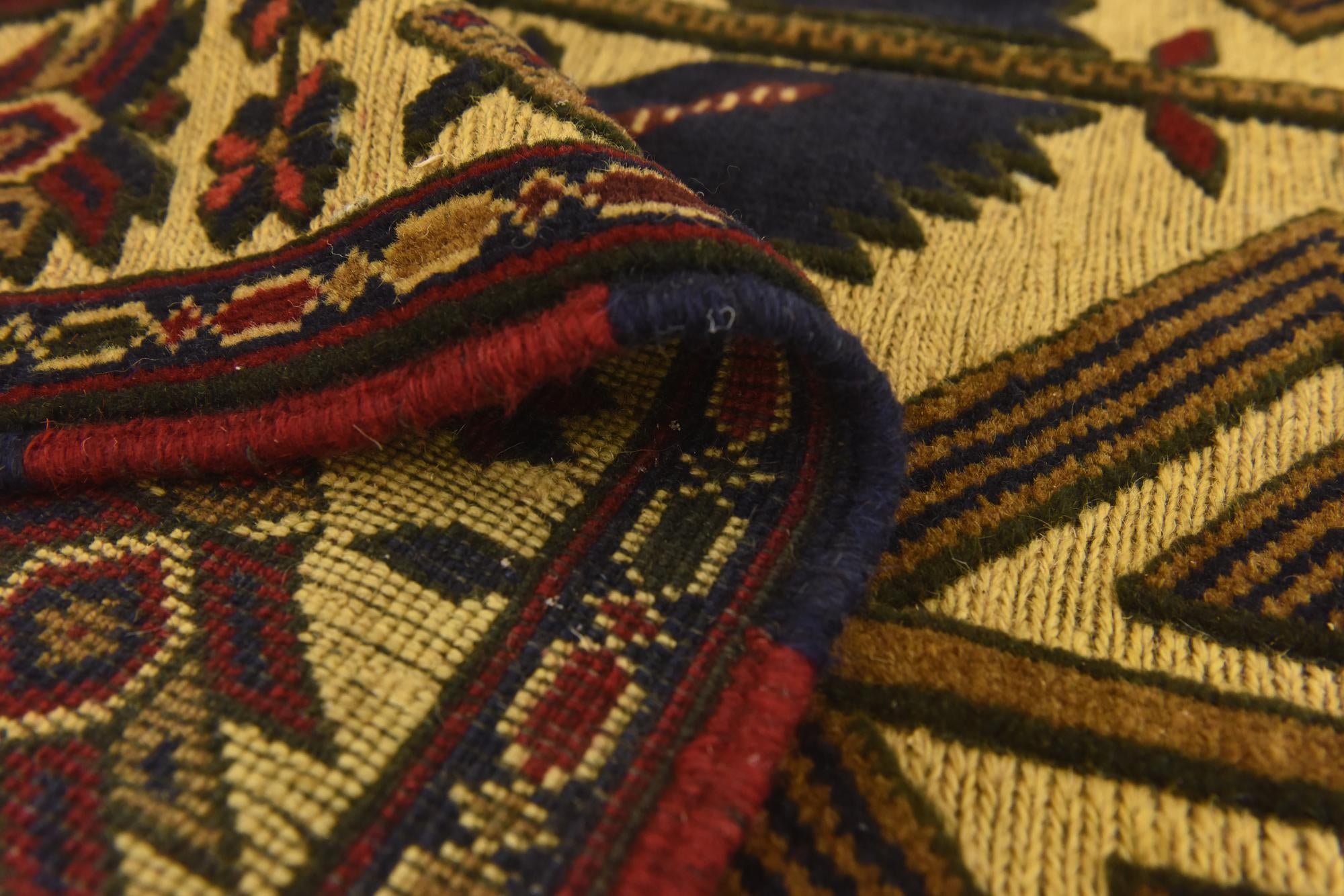 4' x 6' 4 Hand Knotted Sumak Wool Rug