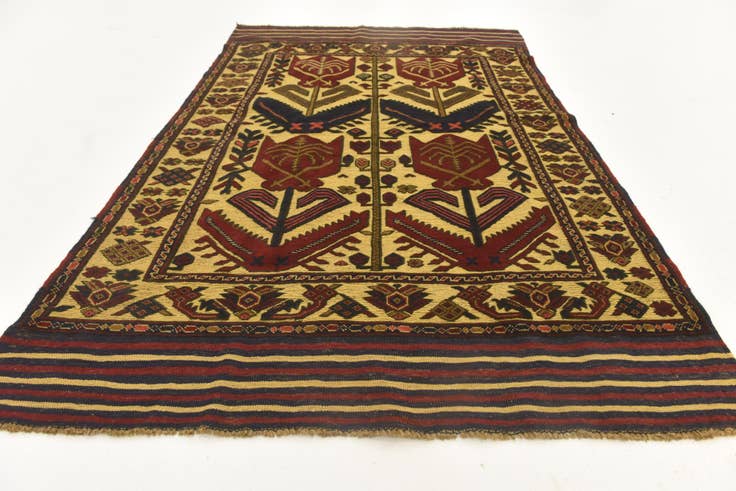 Detail image of 4' x 6' 4 Hand Knotted Sumak Wool Rug