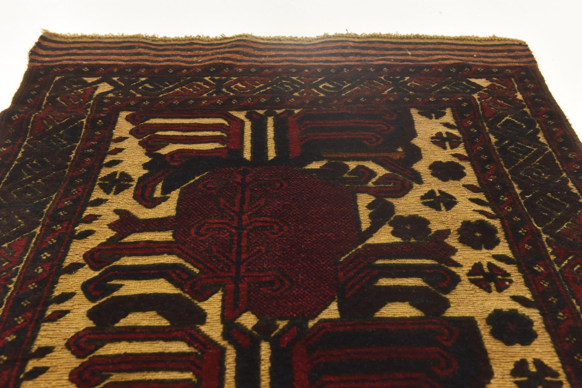 3' x 4' 7 Hand Knotted Sumak Wool Rug