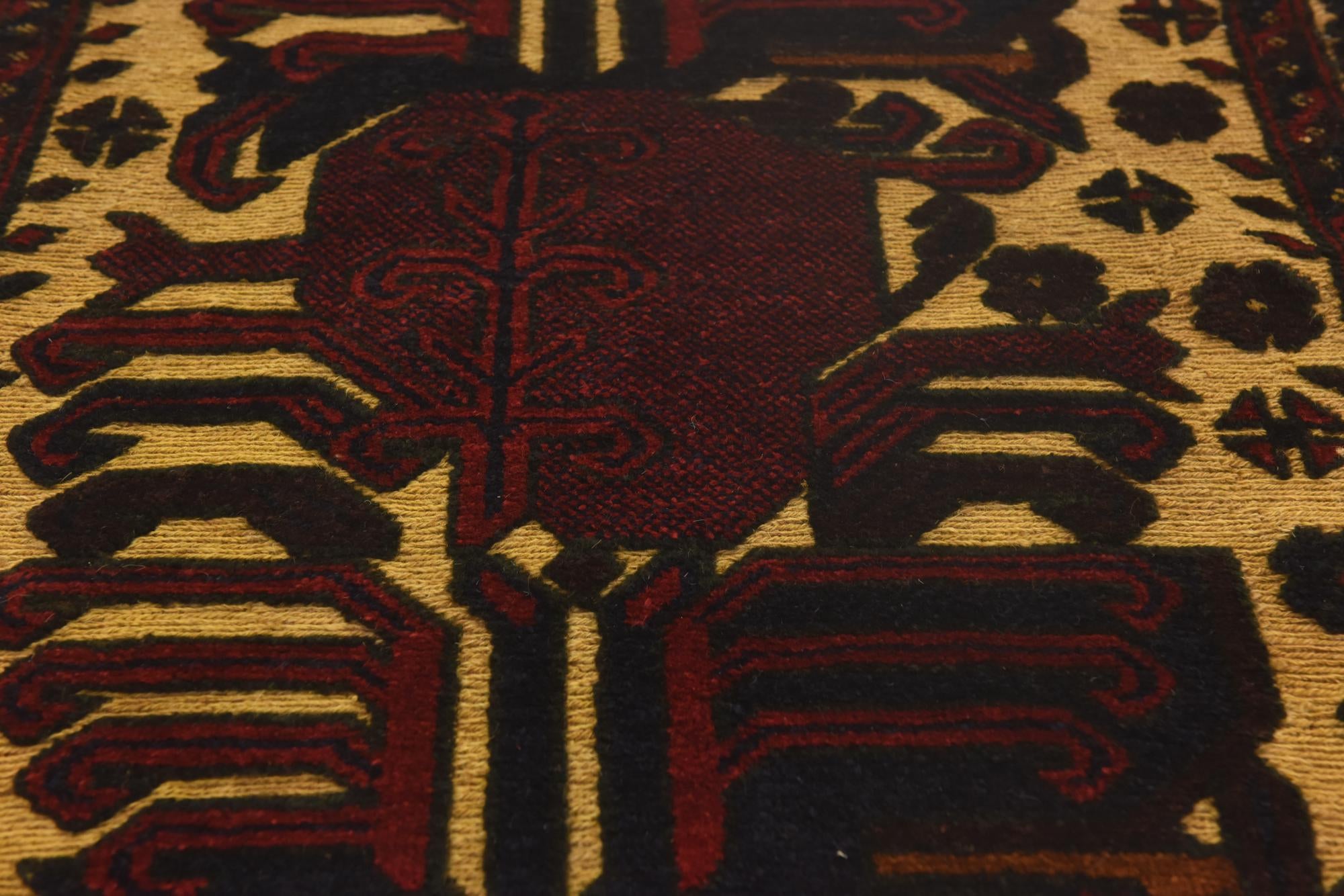 3' x 4' 7 Hand Knotted Sumak Wool Rug